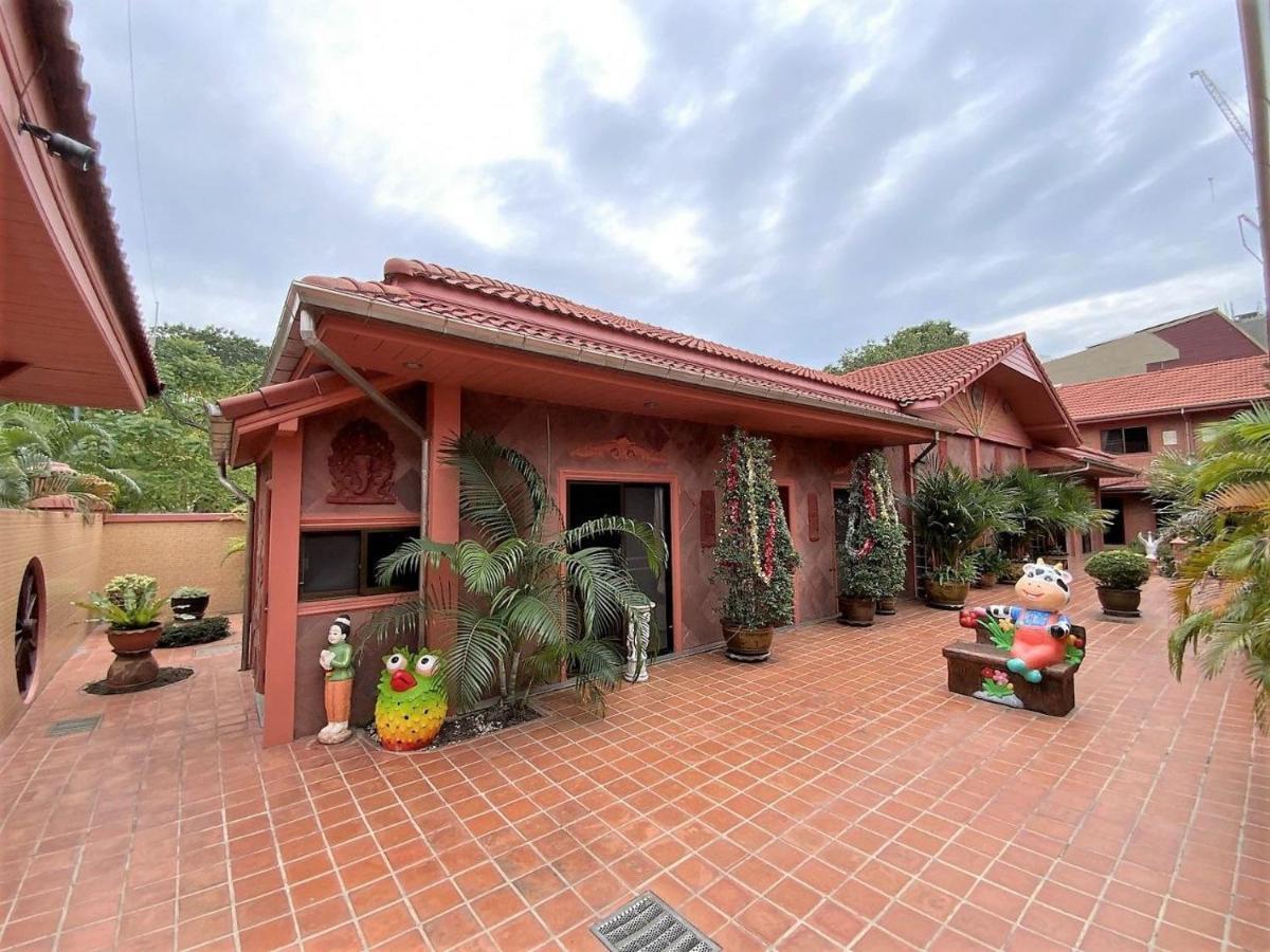 Magadan Residence Pattaya Exterior photo